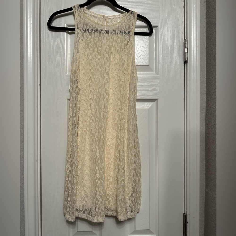 Abercrombie & Fitch Crème Lace Dress